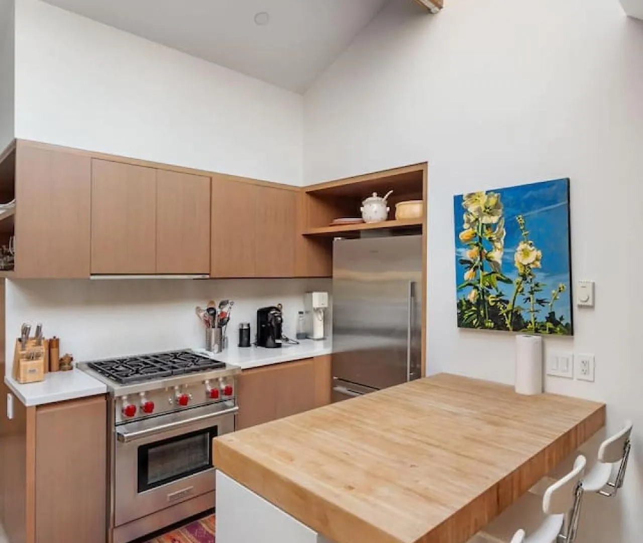 Beautiful, Newly Renovated Creek Home Ванкувер 0*,  Канада